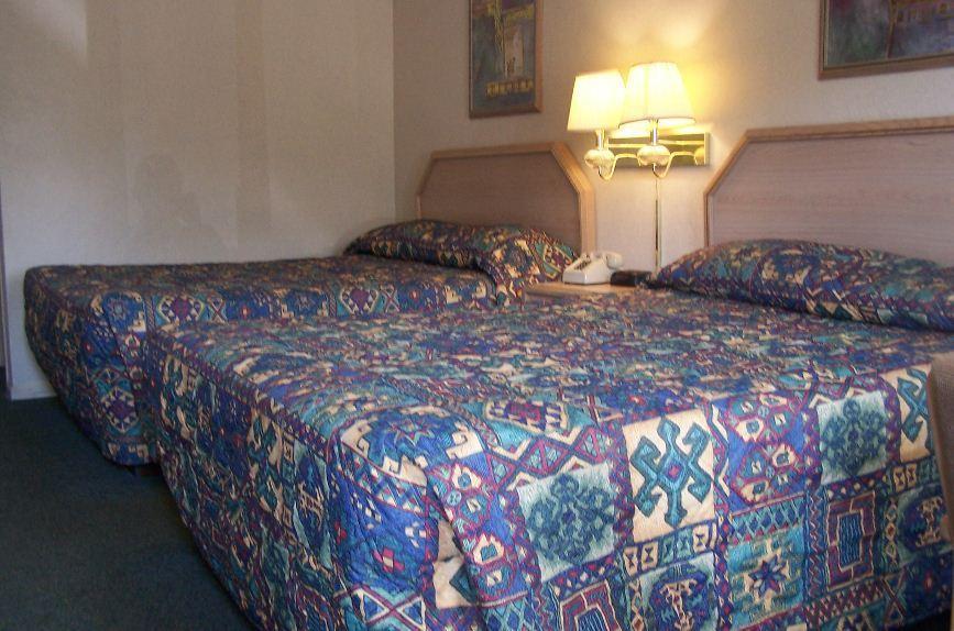 Celebration Inn Lewisburg Quarto foto